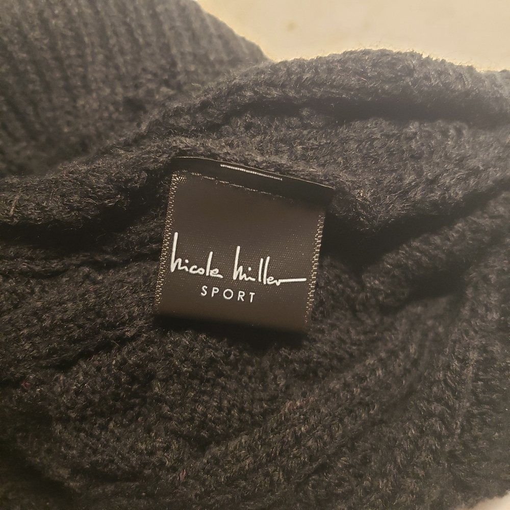 NICOLE MILLER SPORT NWOT arm warmers - Picture 2 of 4